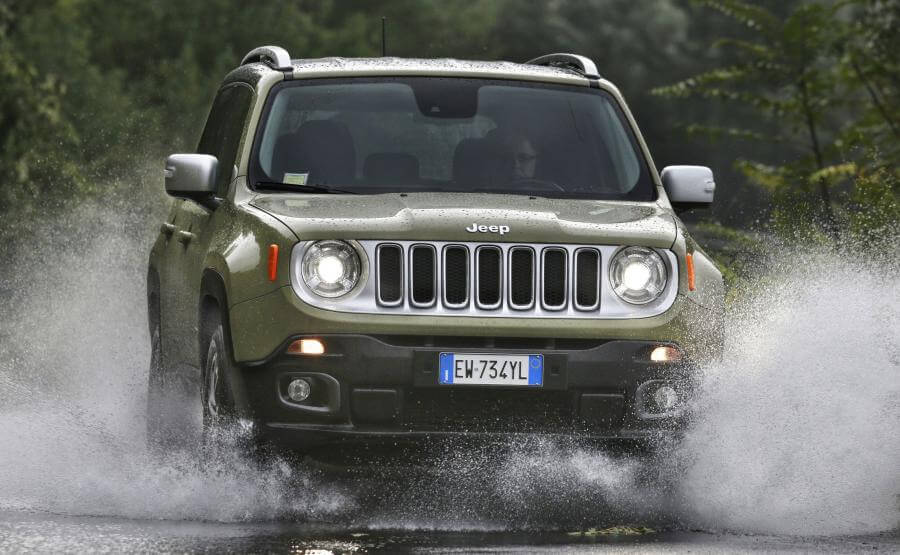 , Jeep Renegade najlepszym „Samochodem Terenowym 4&#215;4 Roku 2016”