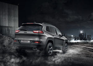 Jeep Cherokee Night Eagle tył